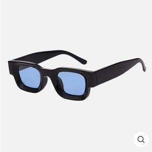 Polarized glasses- Blue tint